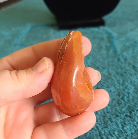 Carnelian With Open Crystal Pocket - Picture 5 of 11